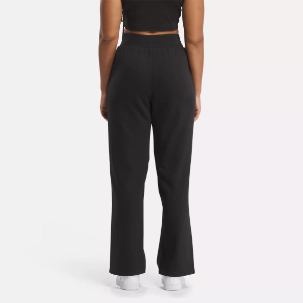 Women's Classics Wardrobe Essentials Fleece Pants - Image 2