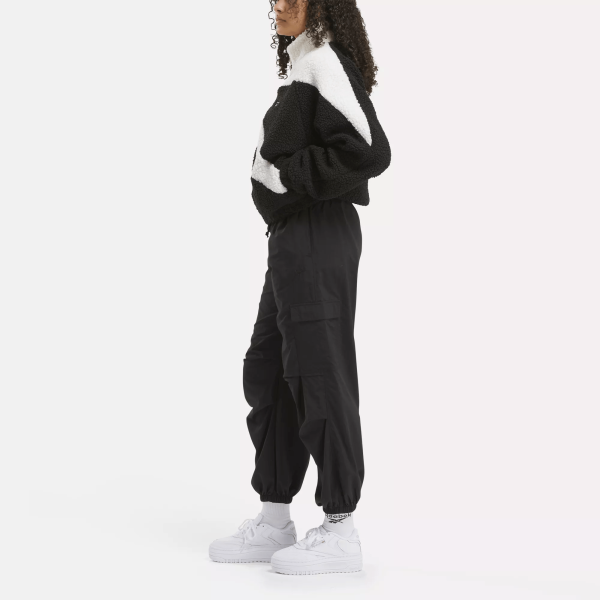 Women's Wardrobe Essentials Cargo Pants - Image 2
