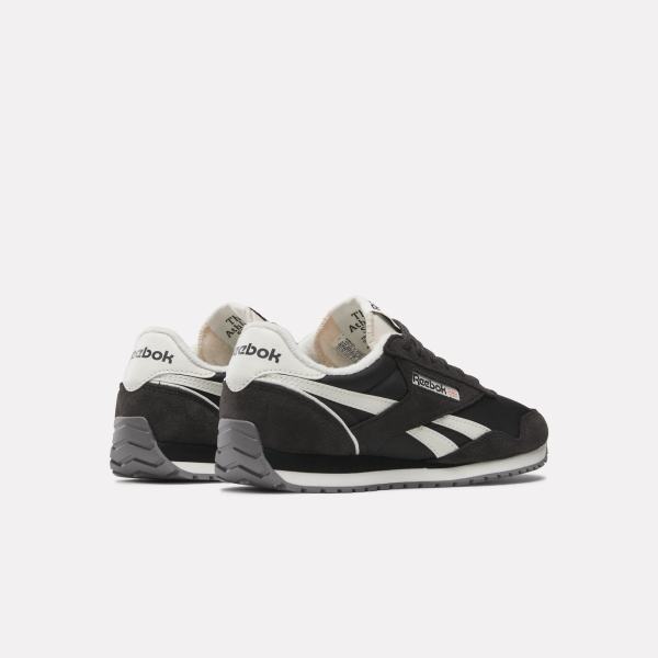 Women's Classic AZ Shoes - Image 3