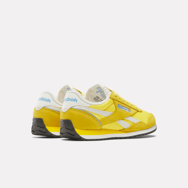 Women's Classic AZ Shoes - Image 3