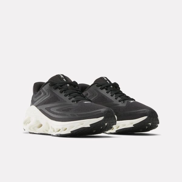 Women's Fuel Flex Run Shoes - Image 2