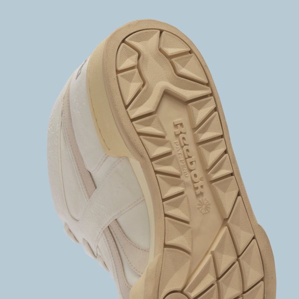 BB5600 Cut Sneakers - Image 5