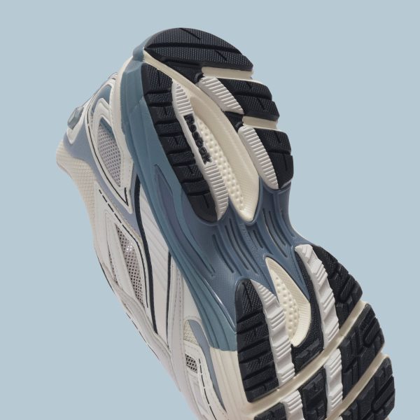 Premier Road Ultra Sneakers - Image 6