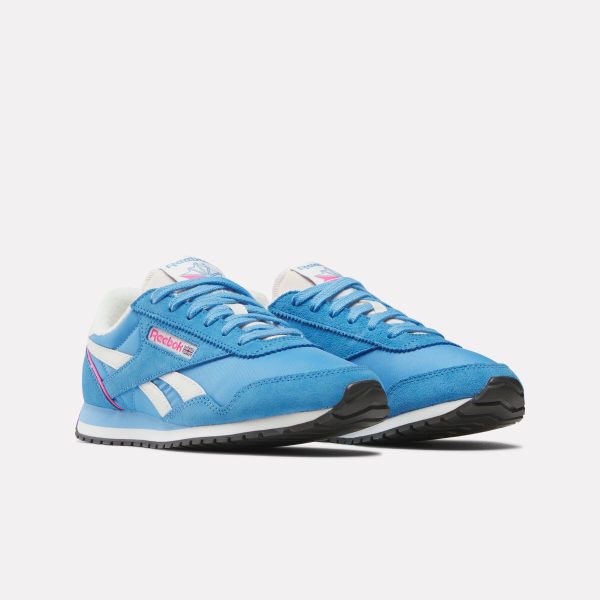 Women's Classic AZ Shoes - Image 2