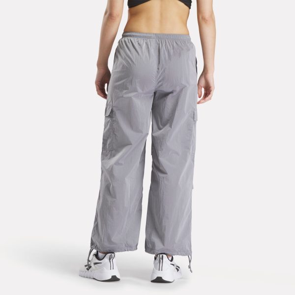Women's Studio Style Cargo Pants - Image 3