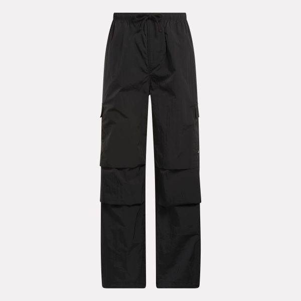 Women's Studio Style Cargo Pants - Image 5
