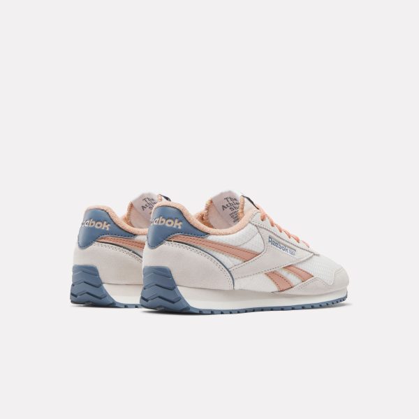 Women's Classic AZ Shoes - Image 3