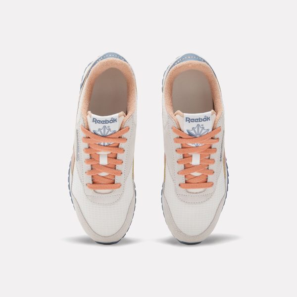 Women's Classic AZ Shoes - Image 5