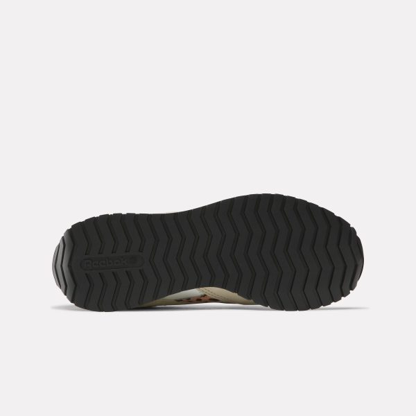 Women's Classic AZ Shoes - Image 4